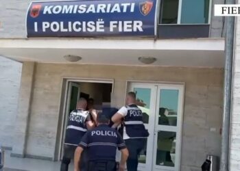 Hyn me forcë në banesën e një gruaje dhe e dhunon, arrestohet 31-vjeçari në Fier