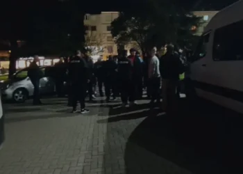 Sherr masiv në ndeshjen Teuta–Besëlidhja, ndërhyn policia në pallatin e sportit “Ramazan Njala”