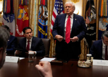 CNN zbulon prapaskenat: Pse Trump vendosi të zgjasë armëpushimin me Iranin