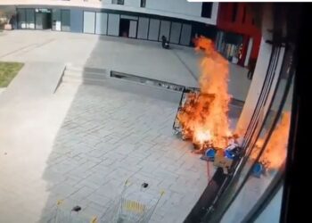 VIDEO/ Dalin pamjet si nisi zjarri te kompleksi “Arlis”