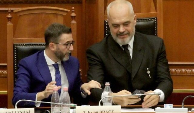Rama nuk e ftoi në mbledhje, Braçe: Delir dhe drejtorokraci