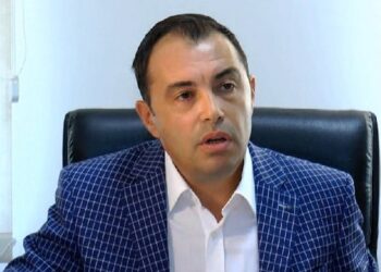 5 deputetë të maxhorancës votojnë kundër Denar Bibës tek Autoriteti i Konkurrencës