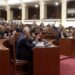 Mazhoranca rrëzon me 77 vota kërkesën e PD për pr/ligjin që ul çmimin e naftës