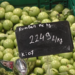 Çmeduria me rritjen e çmimeve, kumbulla shitet 22 mijë lekë/kg