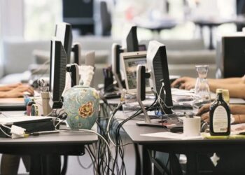 Inteligjenca Artificiale godet zyrat, punonjësit e kualifikuar në Shqipëri janë më të ekspozuar