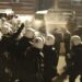 Tensionet në protestën e PD-së, eksperti: Spray i përdorur nga policia ndaj protestuesve dëmton shikimin