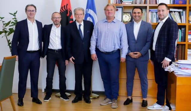 Takimi me zyrtarin e CDU, Berisha: Korrupsioni dhe kartelet e drogës rrezikojnë integrimin e Shqipërisë