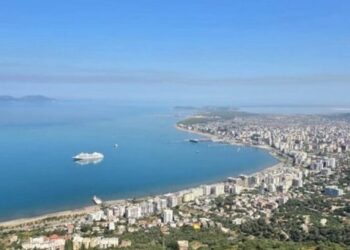 Ekonomia shqiptare pritet të ngadalësohet nga lufta, çmimet e larta do godasin konsumin