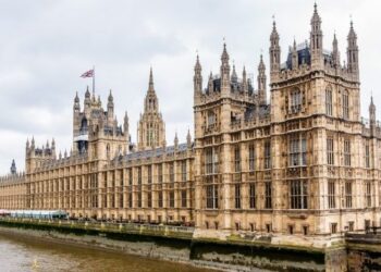 A po mbështesin votuesit britanikë rikthimin e vendit në BE?