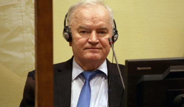 I dënuar për krime lufte, Ratko Mladić pëson goditje në tru në burgun e Hagës