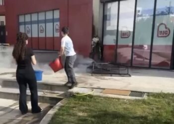 Djegia e pallatit të “Arlis shpk”, Prokuroria e Tiranës merr në pyetje 5 fëmijë