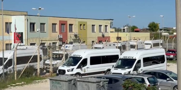 Çfarë ndodhi në paraburgimin e Vlorës? Forcat operacionale kontroll të befasishëm