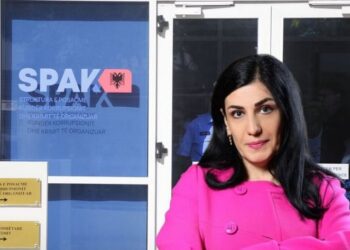 Manovrat me ‘prestanome’/ Si e zbuloi SPAK apartamentin e Karçanajt në bregdet