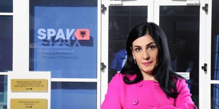 Manovrat me ‘prestanome’/ Si e zbuloi SPAK apartamentin e Karçanajt në bregdet