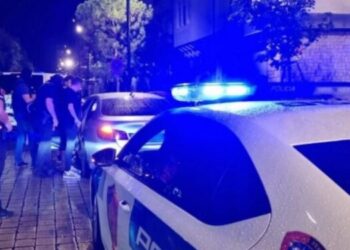 Plumba automjetit në Kurbin, shpallen në kërkim babai dhe 2 djemtë