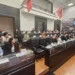 Debate të forta në mbledhjen e Këshillit Bashkiak të Durrësit, shkak kërkesa për rritjen e pagave të drejtuesve të bashkisë