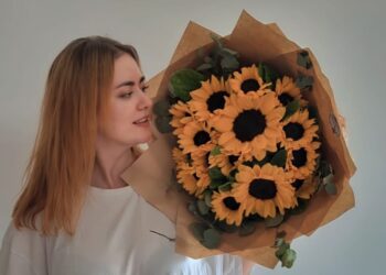 3 mënyrat e të menduarit që kanë njerëzit e lumtur