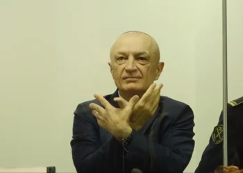 “Jam i pamposhtur”/ Meta reagon pas shtyrjes së seancës: Asnjë çudi nga drejtësia soroiste