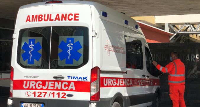 Korçë/ Gjenden të pajetë në mal dy emigrantë, dyshimet