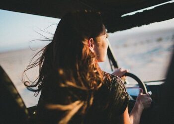 Mos u ndje qesharak/e kur ul zërin e muzikës për të parë më mirë, ja ç’tregon kjo