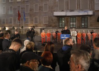 Loja e qeverisë me naftën, Berisha: Censurë, Rama kërkon të vërë njerëzit në narkozë!