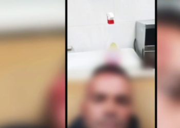 “Plumba dhe goditje me qytë”, çfarë ndodhi brenda lokalit në Krujë, ngjarja mbahet e fshehtë