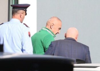 Korrupsion, pastrim parash dhe fshehje pasurie! Nis sot gjyqi në themel ndaj Metës, kreu I PL këmbëngul: Seancat të transmetohen live