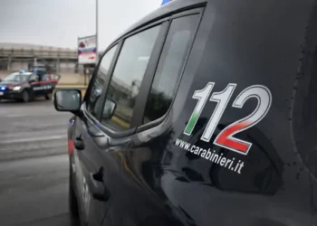 E rëndë/ Shqiptari vret ish-gruan dhe të dashurin e saj, më pas hidhet nga kalaja (EMRAT)