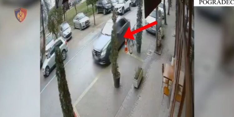 Tentativë rrëmbimi dhe dhunë ndaj një 17-vjeçari në Pogradec, arrestohen dy persona (EMRAT)