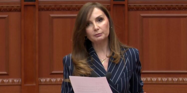 Tabaku: Korporata e Investimeve, instrument i kapjes së pronave publike