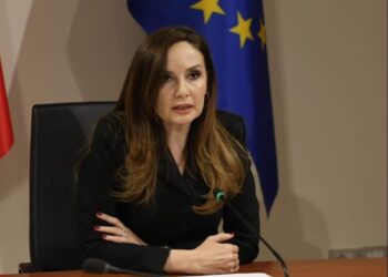 Tabaku: Korrupsioni është bërë sistem