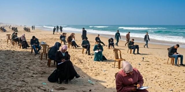 Arsimi nuk dorëzohet në Gaza/ Studentët japin provime në plazh mes rrënojave të luftës
