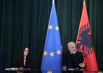 Farsa e tenderit 3.7 mln euro për makinat e policisë/ Kriteret “qepur me porosi” për një model të vetëm