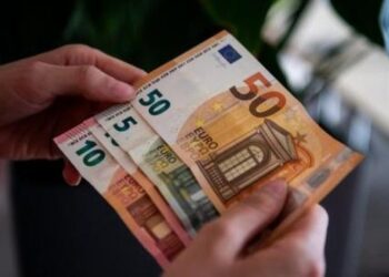 Këmbimi valutor, me sa shiten dhe blihen monedhat e huaja
