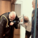 Beqaj nxirret nga kafazi i xhamit, ulet pranë avokatit në seancë gjyqësore