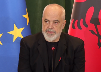 Rama mbron monopolin shtetëror të IT-së ASD