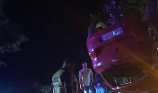 Aksident fatal në Durrës/ Makina përplaset me motorin, ndërron jetë 29-vjeçari