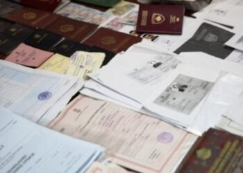 ‘Qerosi’ dhe ‘Pinoku’, 4 arrestime në Tiranë për ngritjen e dy bazave të falsifikimit të dokumenteve