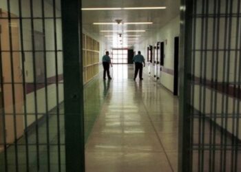 Avokati i Popullit kërkon të mbyllen 5 burgje: Cënojnë dinjitetin njerëzor