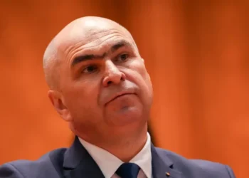 Bie qeveria në Rumani, kryeministri nuk i mbijeton dot mocionit të mosbesimit