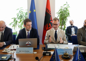 Integrimi/ BE i kujton sërish Shqipërisë luftën kundër korrupsionit