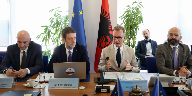 Integrimi/ BE i kujton sërish Shqipërisë luftën kundër korrupsionit