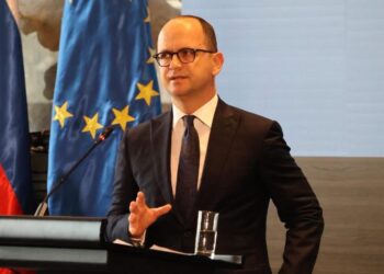 Bushati: Marrëdhëniet Shqipëri-Greqi, mes kompromisit të humbur dhe rrezikut për përsëritjen e gabimeve të 2009-ës