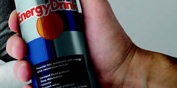OBSH thirrje: Ndaloni pijet energjike, shkaktojnë kancer, mbipeshë, diabet dhe probleme dentare