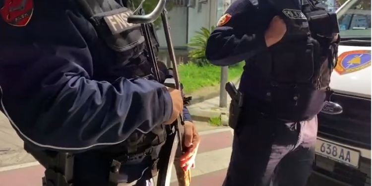 Policia dhe FNSH operacion antidrogë në Elbasan, Librazhd e Përrenjas