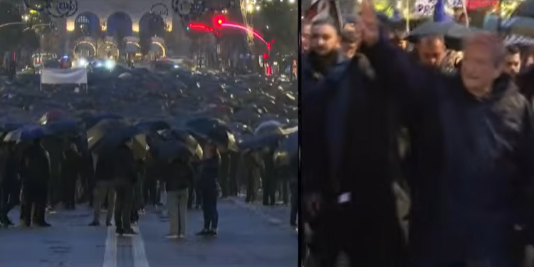 Nis protesta e PD-së, qytetarët marshojnë me çadra në shesh