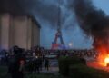 Kaosi pas fitores së PSG në Champions, shënohet viktima e parë, 57 policë ngelin të plagosur