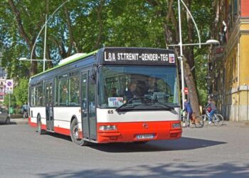 Transporti publik: Të shtyhet afati për POS-et; Tatimet: S’do të ketë penalitete të menjëhershme