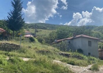 Peshkëpia po shuhet, nga 800 banorë kanë mbetur vetëm 30!