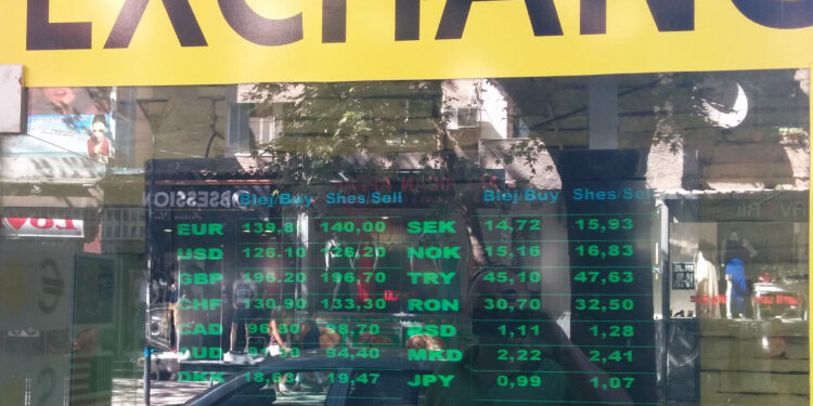 Goditen Exchange-t pa licencë, sekuestrohen mijëra euro në tre pika këmbimi valutor